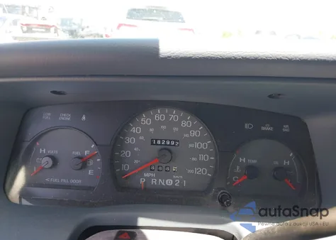 2000 Mercury Grand Marquis Gs from USA, damaged, VIN 2MEFM74W9YX622596